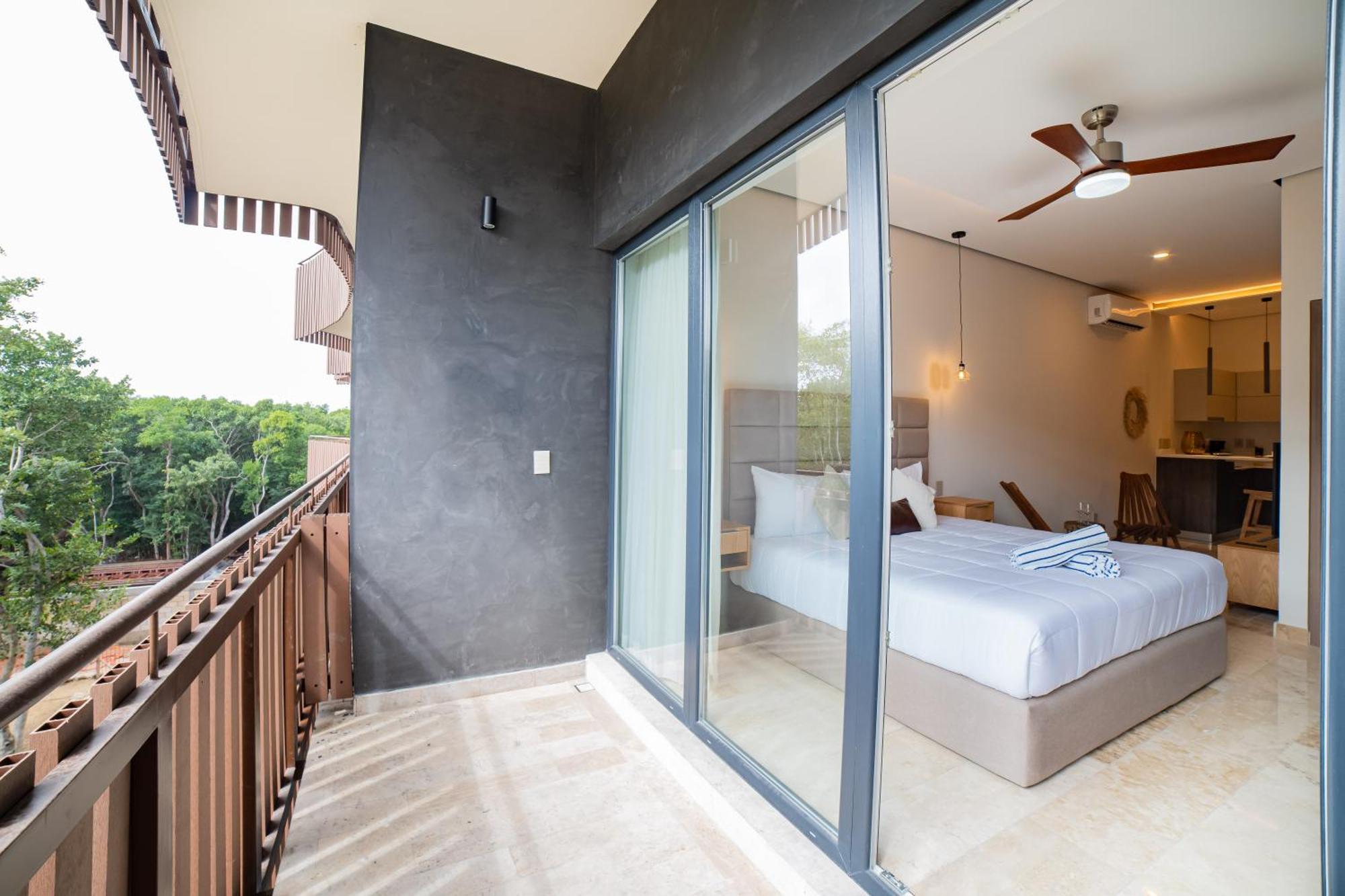 Apartment Amira District By